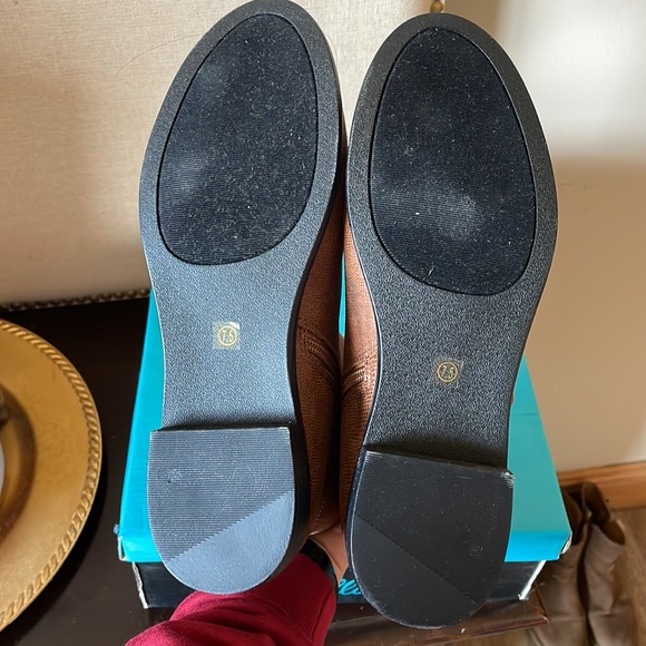 Brand new women’s Bellini boots in chestnut color. Size 7.5 - Picture 4 of 4